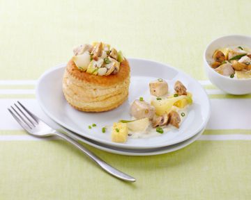Vol-au-vent de volaille aux gnocchis de polenta et moutarde douce Vol-au-vent de volaille aux gnocchis de polenta et moutarde douce