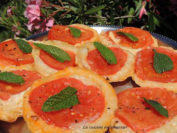 Mini Tatin tomate mozzarella Mini Tatin tomate mozzarella