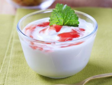 Verrine de fromage blanc au coulis de fraises 