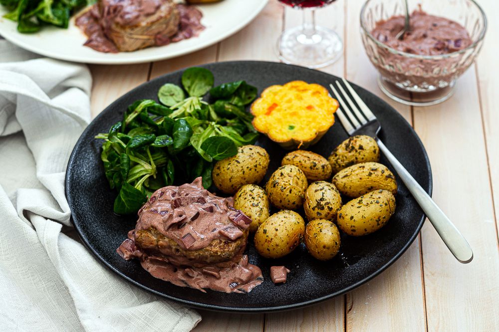 Tournedos de boeuf sauce échalote et vin rouge Tournedos de boeuf sauce échalote et vin rouge