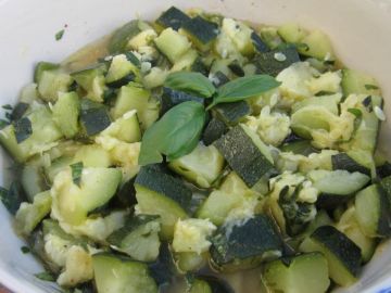 Salade de courgettes citron et basilic