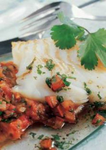 Filet de cabillaud, concassée de tomates à la coriandre Filet de cabillaud, concassée de tomates à la coriandre