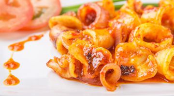 Calamars sautés aux oignons Calamars sautés aux oignons