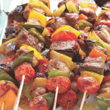 Brochettes de porc aux légumes Brochettes de porc aux légumes