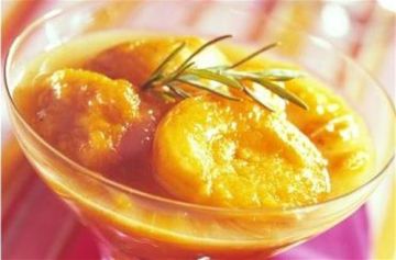 Compote d'abricots au romarin Compote d'abricots au romarin