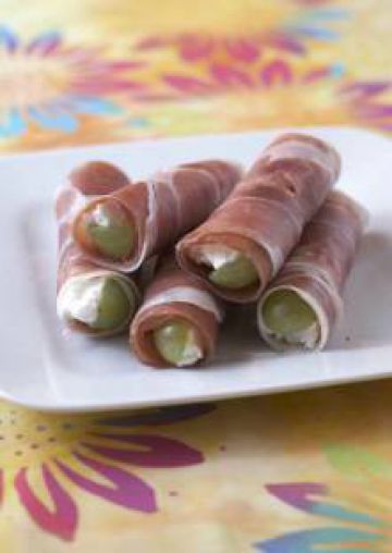Rouleaux de jambon au fromage frais et raisins Rouleaux de jambon au fromage frais et raisins