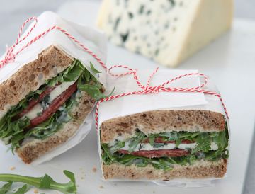 Club sandwich rosbif, roquefort, roquette Club sandwich rosbif, roquefort, roquette