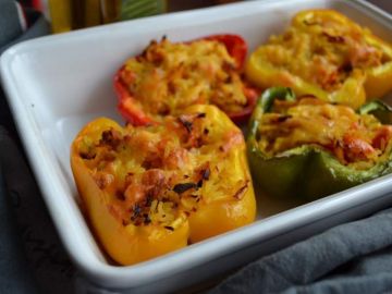 Poivrons farcis au poulet Poivrons farcis au poulet