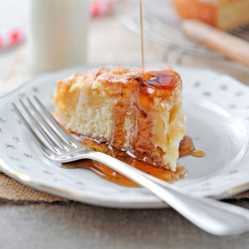 Gâteau renversé aux pommes et au sirop d’érable Gâteau renversé aux pommes et au sirop d’érable