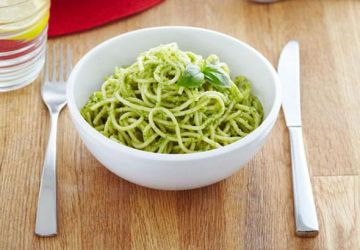 Spaghettis au pesto de roquette maison Spaghettis au pesto de roquette maison