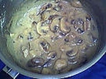 Sauce aux champignons à la crème et Cognac Sauce aux champignons à la crème et Cognac