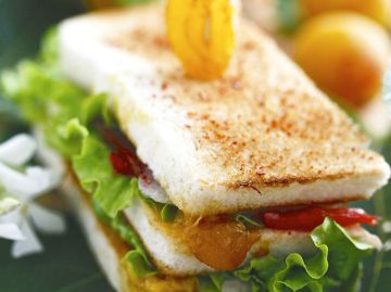 Club sandwich magret et mirabelles Club sandwich magret et mirabelles