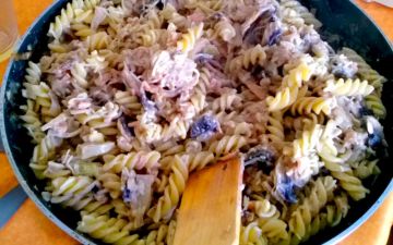 Pâtes au saumon et aux champignons Pâtes au saumon et aux champignons