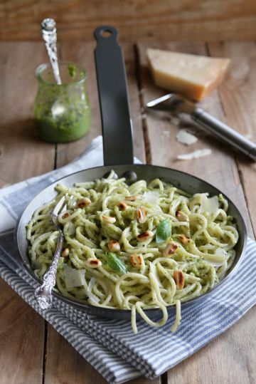 Spaghettis au pesto Spaghettis au pesto
