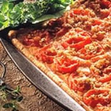 Tarte au thon à la tomate et au basilic
