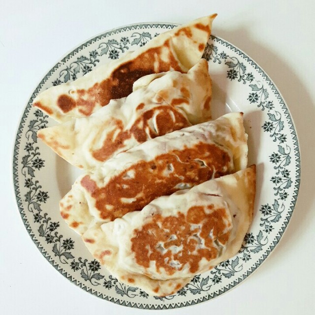Gözlemes aux épinards et à la feta (crêpe turque farcie) Gözlemes aux épinards et à la feta (crêpe turque farcie)